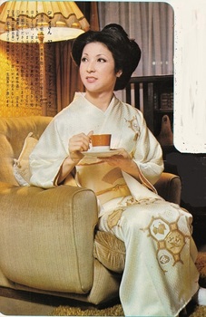 マダム・ジョイ（赤阪「ジョイ」：『女性自身』1973年4月7日号） (2).jpg