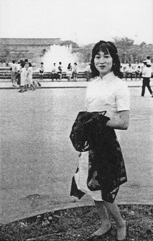 上野公園の女装者1960年代？.jpg