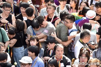 台湾「同性婚」法案可決5.jpg